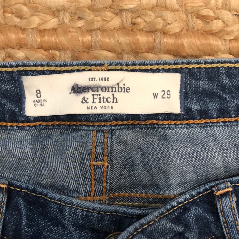 Jeans - Picture 2 of 4